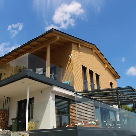 Appartamento Mit Herrlichem Berg- Und Seeblick By Interhome