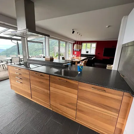 Mit Herrlichem Berg- Und Seeblick By Interhome
